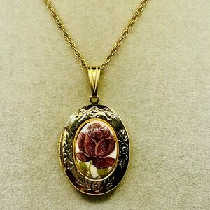 Vintage Style Gold Tone Oval Enamel Purple Rose Cameo Locket Necklace. 23 inches